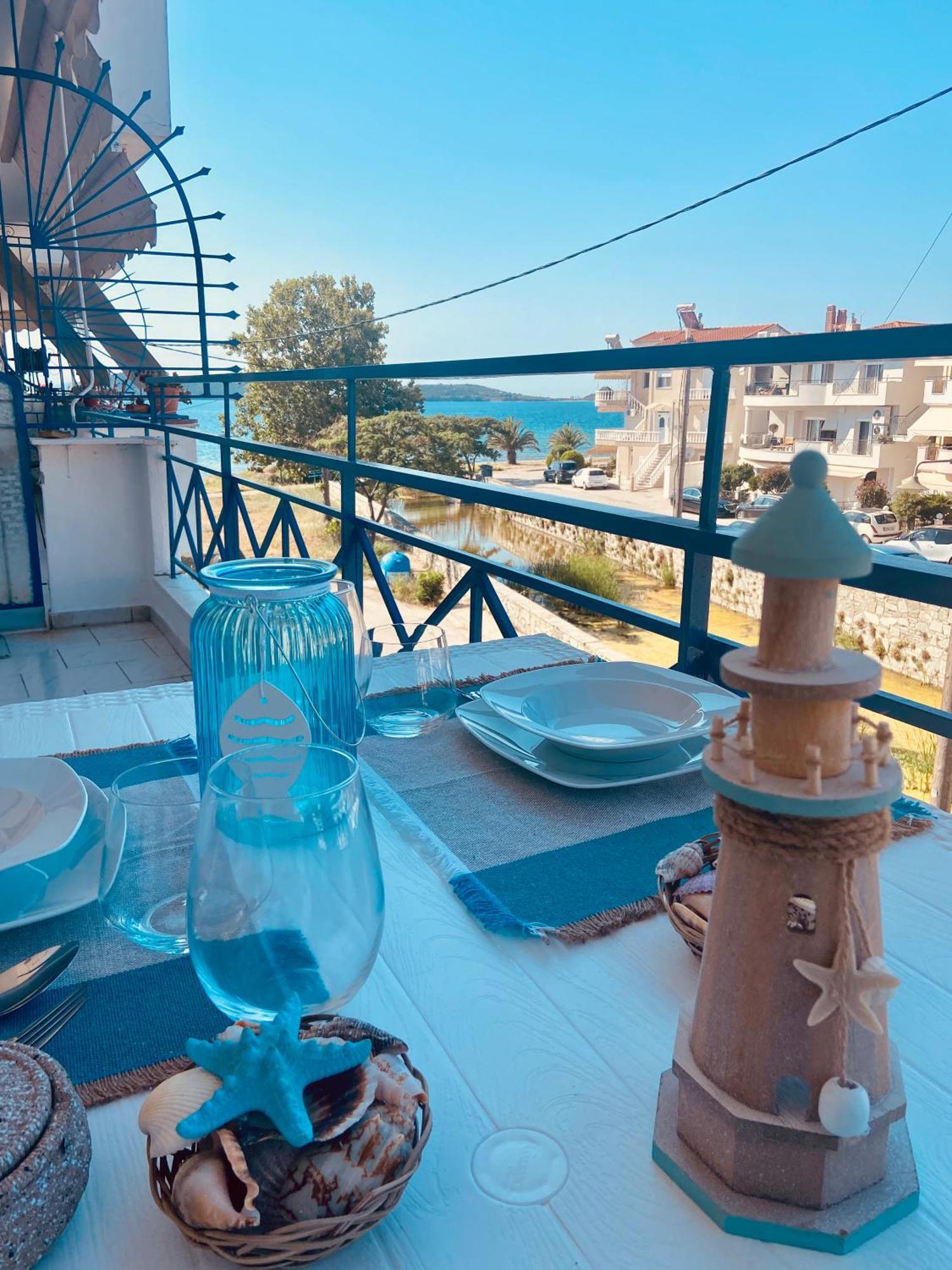 Peramore Apartment Néa Péramos 外观 照片