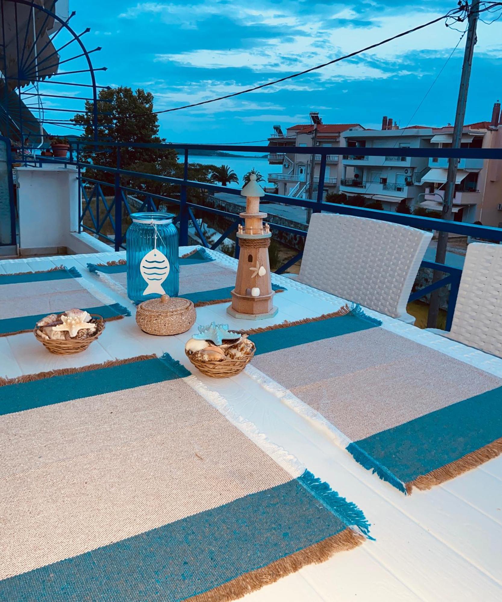 Peramore Apartment Néa Péramos 外观 照片